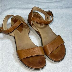 Elegant Brown Leather Sandals for Women